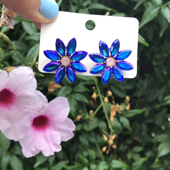 Violet Blue Aurora Borealis + Pink Opal Floral Crystal Earrings - Picture 16 of 16